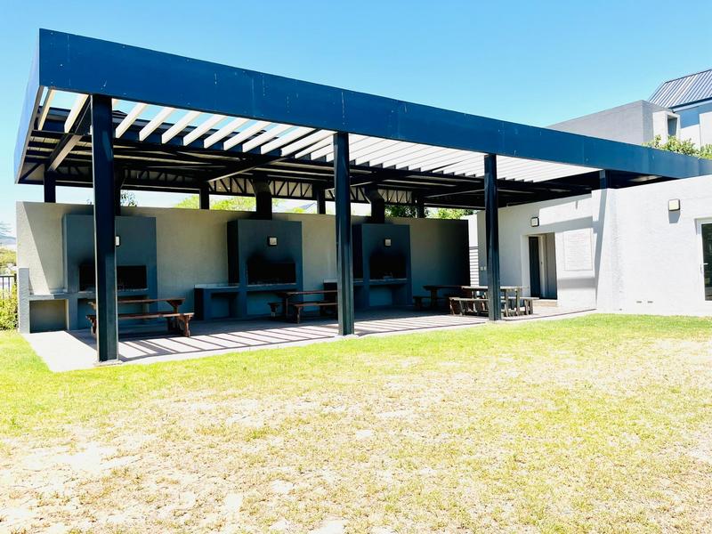 2 Bedroom Property for Sale in Burgundy Estate Western Cape